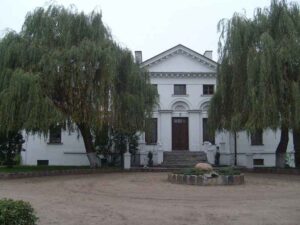 Kiernozia palace
